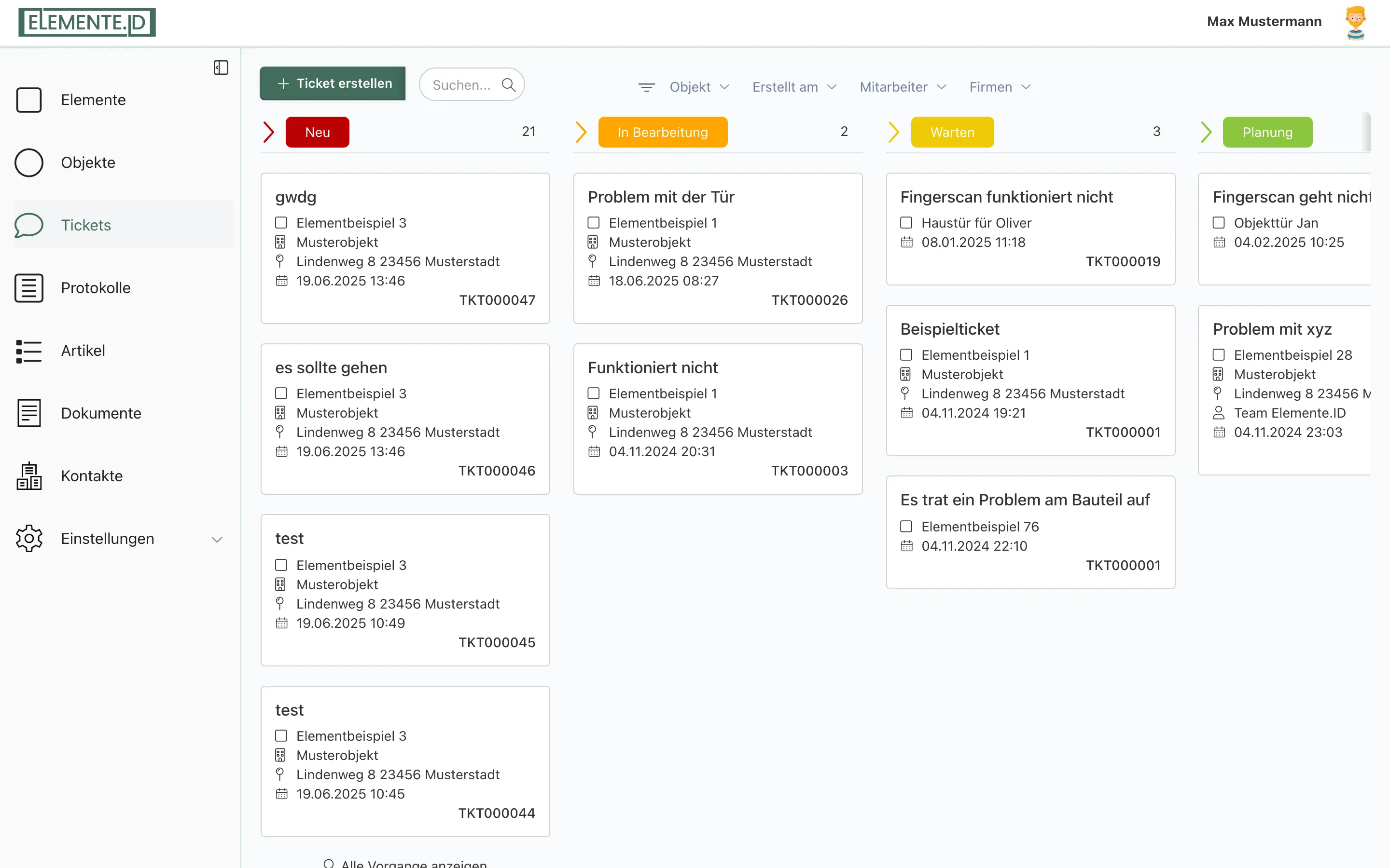 Screenshot: Das Tickets-Board „Tickets verwalten" mit mehreren Status-Spalten und Ticket-Karten